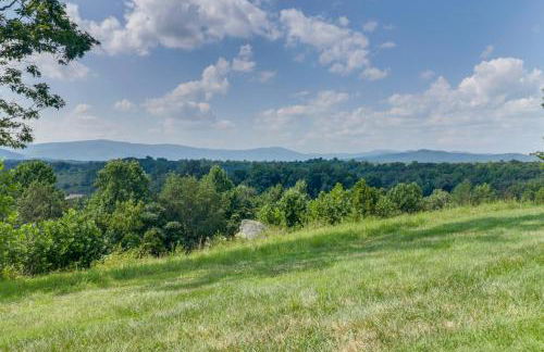 Rustic Baileys Retreat Cabin Near Wineries! - Foto 25