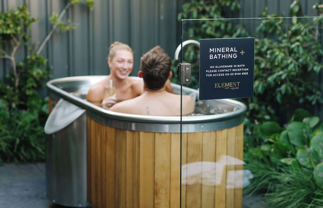 Mansi on Raymond - Photo 50