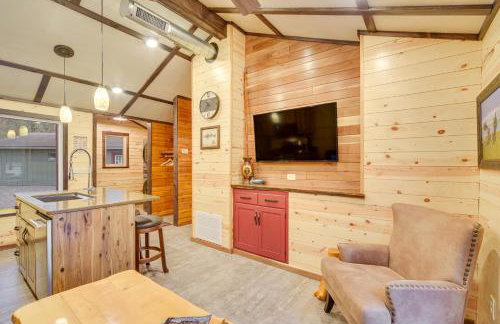 Minong Flowage Cabin with Fire Pit and Dock! - Foto 7