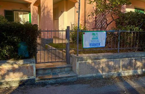 Relax con terrazza giardino e posto auto - Photo 10