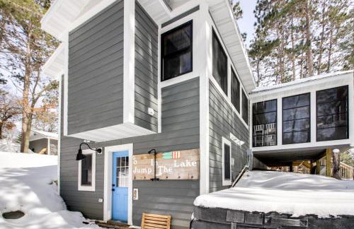 Lakefront Nevis Cabin Escape with Hot Tub! - Foto 40