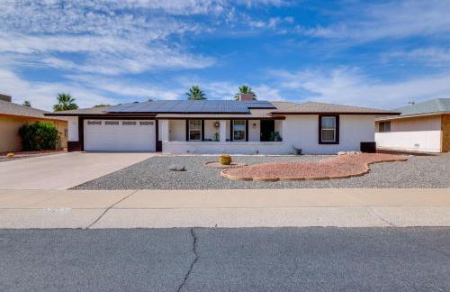 Walk to Golf Club Sun City Home with Private Pool! - Foto 28