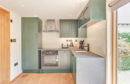 Beech Cottage - one bedroom retreat with hot tub - Foto 6