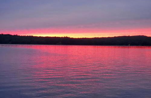 Downeast Sunset Luxury Lakehouse - Photo 13