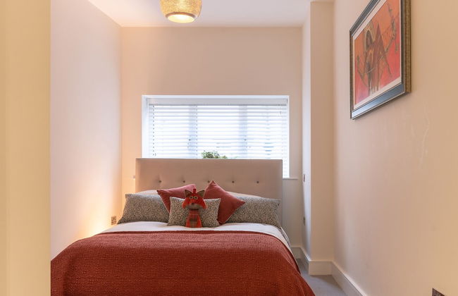 Cathedral View in Exeter - Photo 26