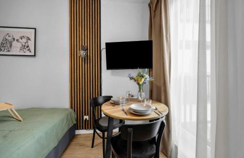 Praga Studio - 140m Metro, near PGE Narodowy Stadium - by Rentujemy - Foto 5