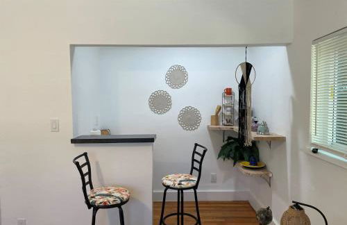 Tropical Paradise in Miracle Mile with Parking - Foto 4