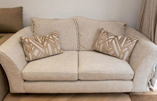 Gorgeous 4 BR House Near Station mins to London - Pass the Keys - Foto 7