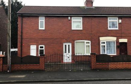 Spacious semi detached house - Photo 26