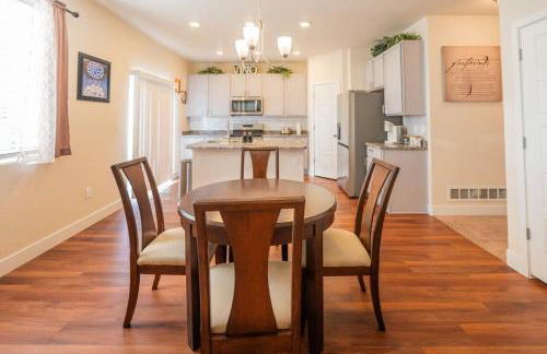 Newly Built 4BR Spacious Retreat in Peyton - Foto 17