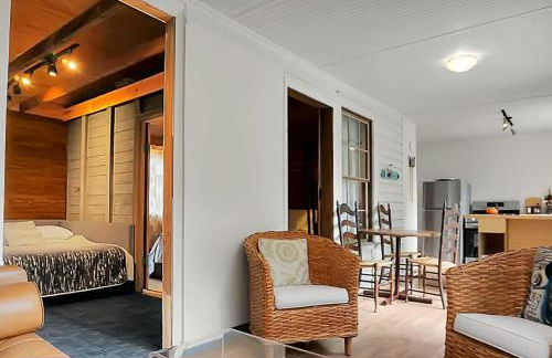 Awendaw Retreat 2 BR Cottage BBQ & Fire Pit - Foto 15