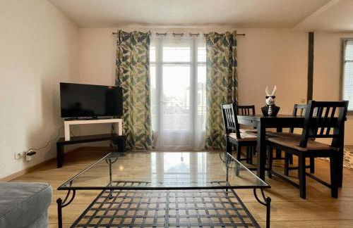 147 - Vue Cité Médiévale et Parking - Foto 23