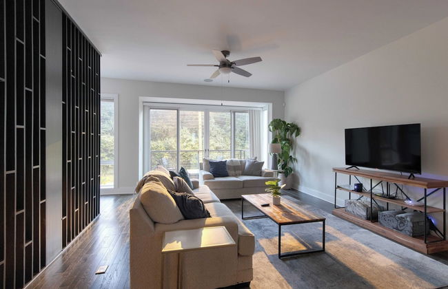 Luxe 4bdr w/ Balcony & Parking, 10 Mins to Broadway 9th Avenue by Avantstay - Foto 10