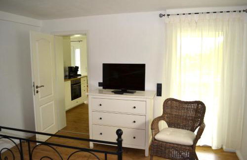 2x Monteurwohnung 1x 2 kleine Einzelzimmer 1x Doppelbett und Schlafcouch im Wohnbereich - Foto 24