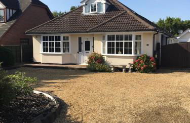 Redcot holiday bungalow - Photo 1