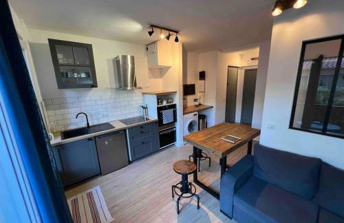 FLC - Charming Studio Parking - 4 Guests - Foto 23