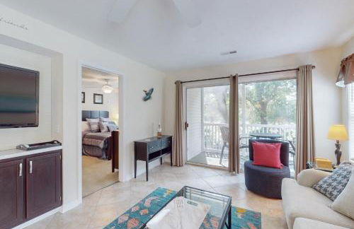 Balcony and Pool Access Longs Cozy Haven - Foto 5