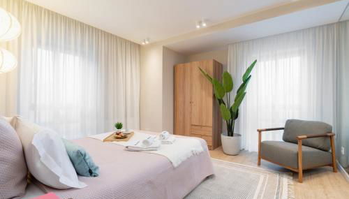 Stylish & Spacious Flat near the Beach by HostWise - Photo 3, towels, wardrobe