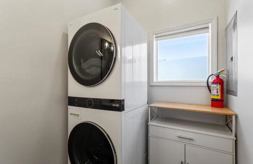 Warehouse District Modern Condo with Private Garage - Foto 26