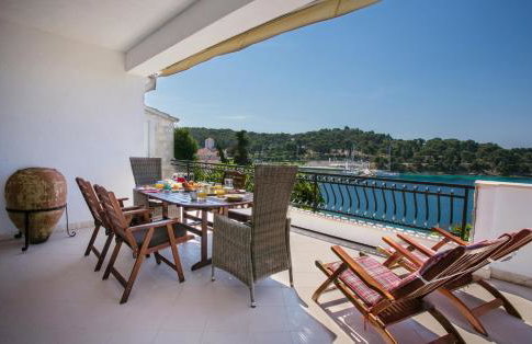 Golden view luxury apartment - Photo 1