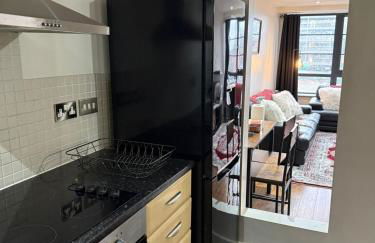 Elegant 2-Bed with Traditional Touches - Foto 6