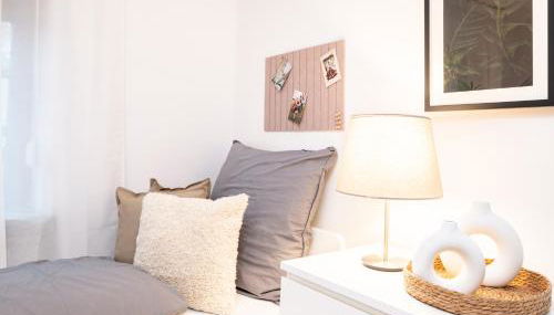 Nauen Stay for 4 Guests - Parking included - Foto 4