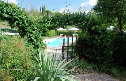 Sunlit Home With Pool - Foto 60