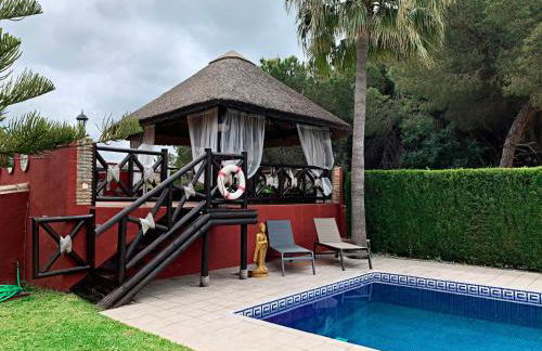 VILLA NABRISA MARBELLA, 5 BEDROOM, PRIVATE POOL, GARDEN, BBQ - Foto 69