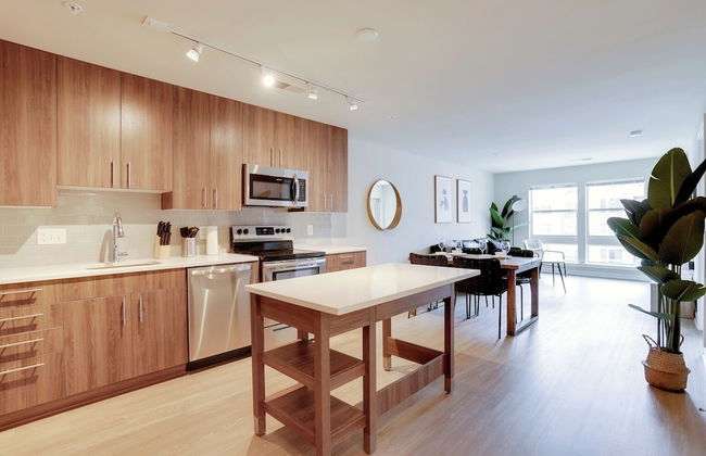 Comfort Apartments Near Capitol City - Photo 36