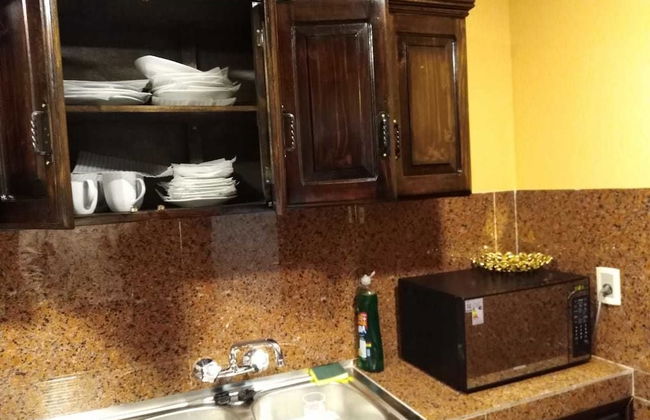 Madre Nuestra - Photo 18