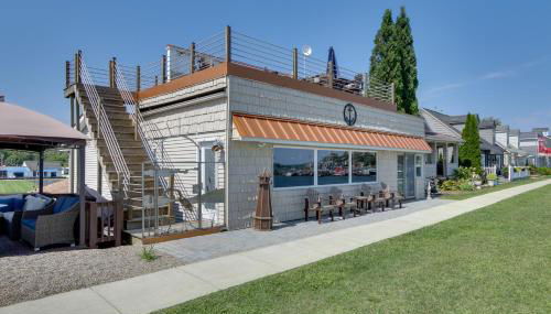 Lakefront Home with Rooftop Deck, Grill, Games! - Foto 3