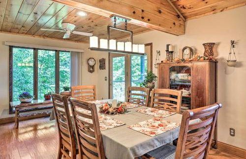 Hiawassee Home with Fire Pit and Furnished Deck! - Foto 6