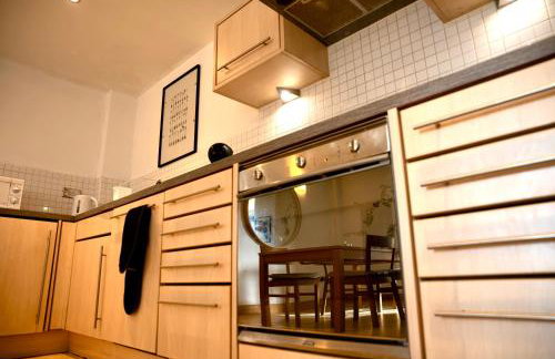 The Comfort Hub - Leeds Train Station - Foto 28