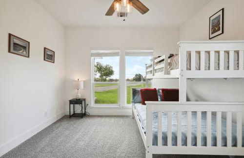 Modern Farmhouse in McDade - Foto 27