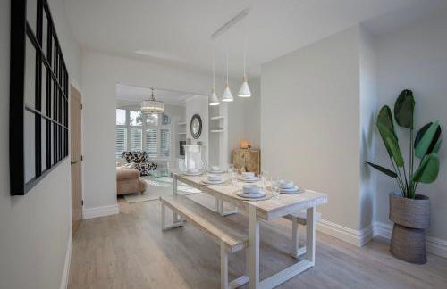 Blackpool Beauty! - Full House - Sleeps 9 - Photo 11