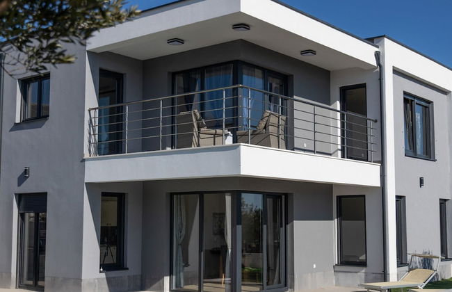 Dazzling Kaštel Novi Villa With Private Pool and Scenic Sea Views - Foto 39