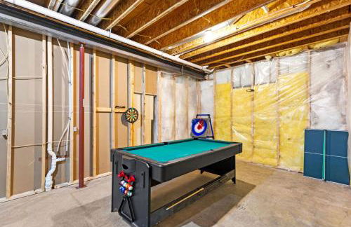 Great Falls Luxe Haven 4BR Gym Office and Hot Tub - Foto 57