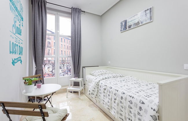 Beautiful Apt. Historic District - Sol - Photo 13