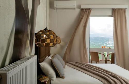 Majestic Villa - Photo 9