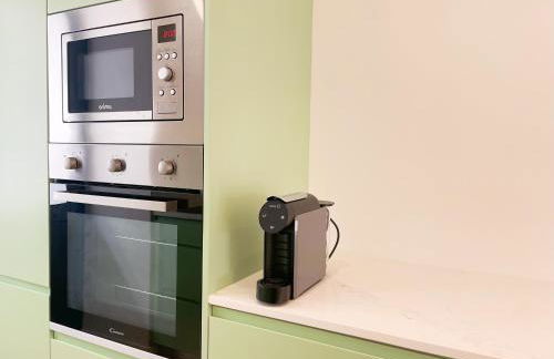 Modern Retreat with Mountain Views - Foto 6