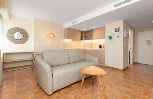 Apartamentos Las Ciencias H - Photo 9