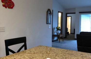 New house with new furniture at cedar rapids - Foto 18