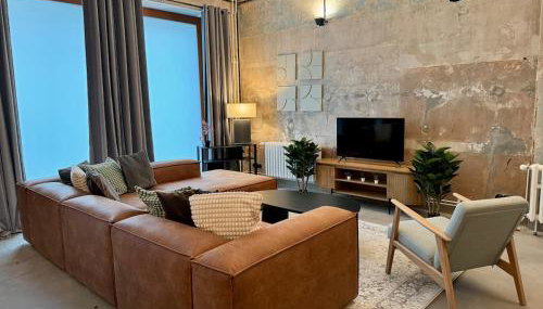 Cool Industrial Flat for 5 - Foto 2