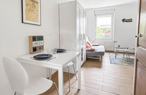 Studio douillet, proche tram & bus - Photo 10