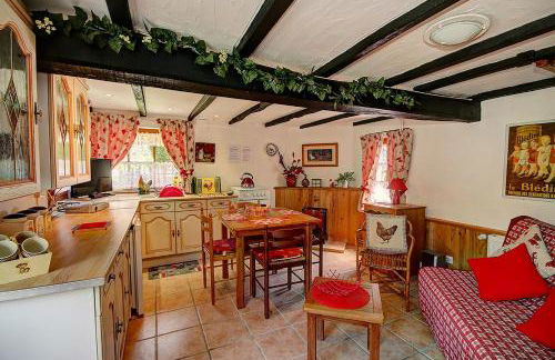 Pretty cottage with exclusive use of private pool in 5 acres of grounds - Foto 4