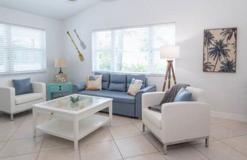 Surfside Beachfront Escape - Neat and Bright - Foto 34