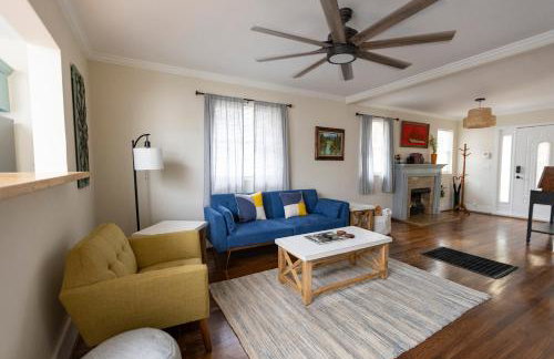 Charming 3BR House Close to Birmingham Airport - Foto 2