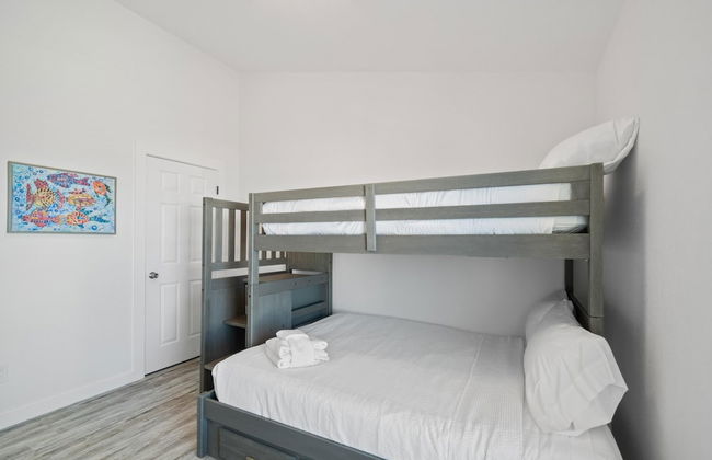 Beach House - Surfs Up Under Tow by PHG - Foto 2