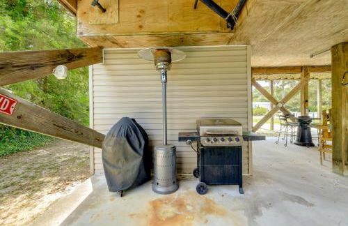 Coastal Emerald Isle Retreat with Deck and Grill! - Foto 31