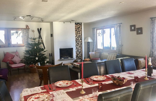 Outstanding Chalet for Groups South Facing Breathtaking Views all Year Round - Photo 13